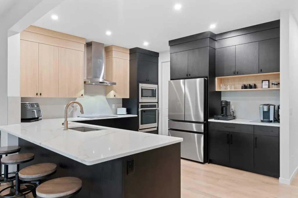 500 Cranbrook Gardens SE Calgary AB T3M 3N5