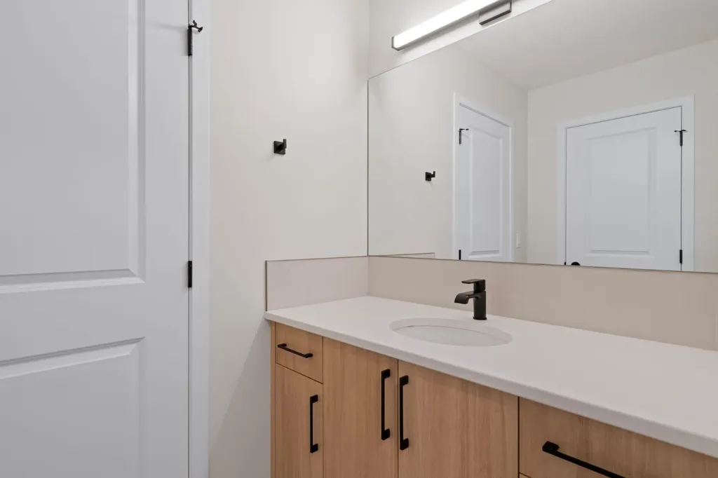 500 Cranbrook Gardens SE Calgary AB T3M 3N5