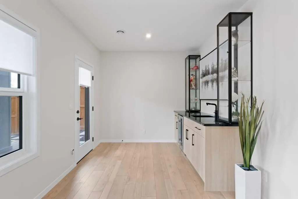 500 Cranbrook Gardens SE Calgary AB T3M 3N5