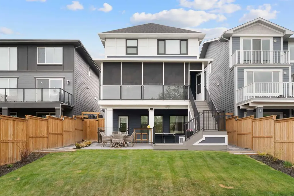 500 Cranbrook Gardens SE Calgary AB T3M 3N5