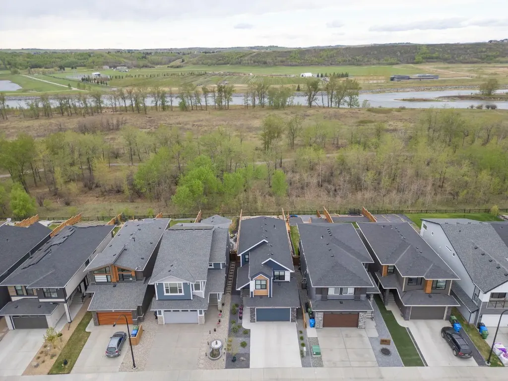 500 Cranbrook Gardens SE Calgary AB T3M 3N5