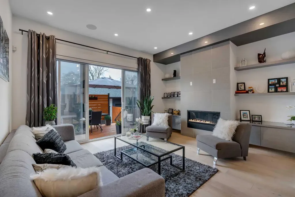 431 29 Avenue NW Calgary AB T2M 2M4
