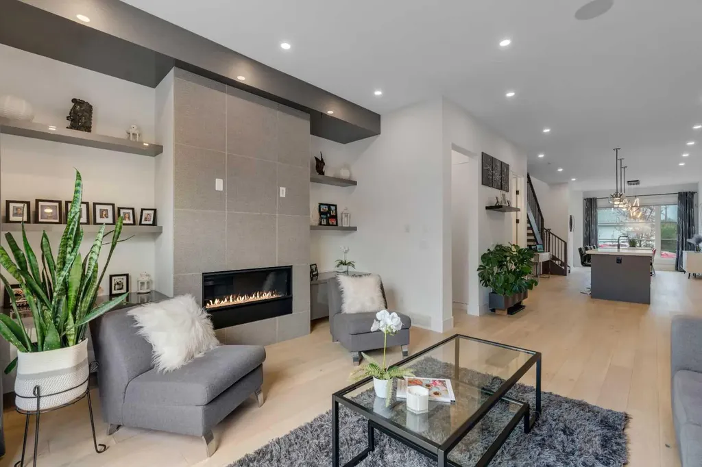 431 29 Avenue NW Calgary AB T2M 2M4
