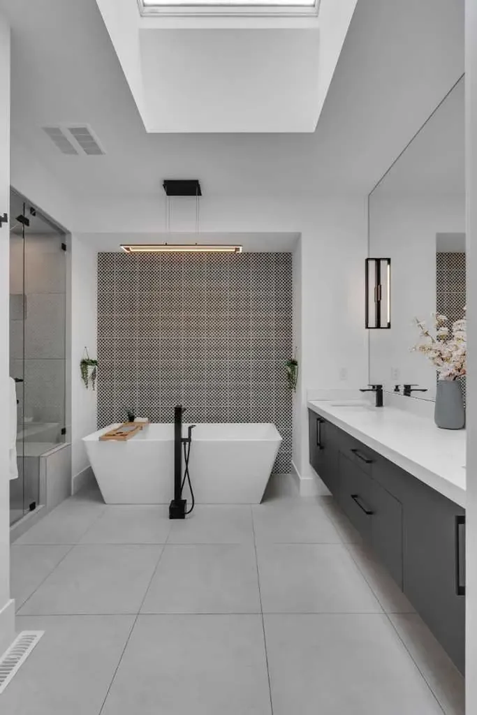 431 29 Avenue NW Calgary AB T2M 2M4