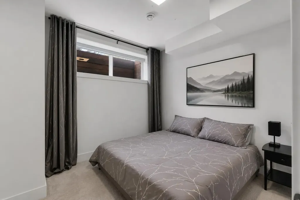 431 29 Avenue NW Calgary AB T2M 2M4