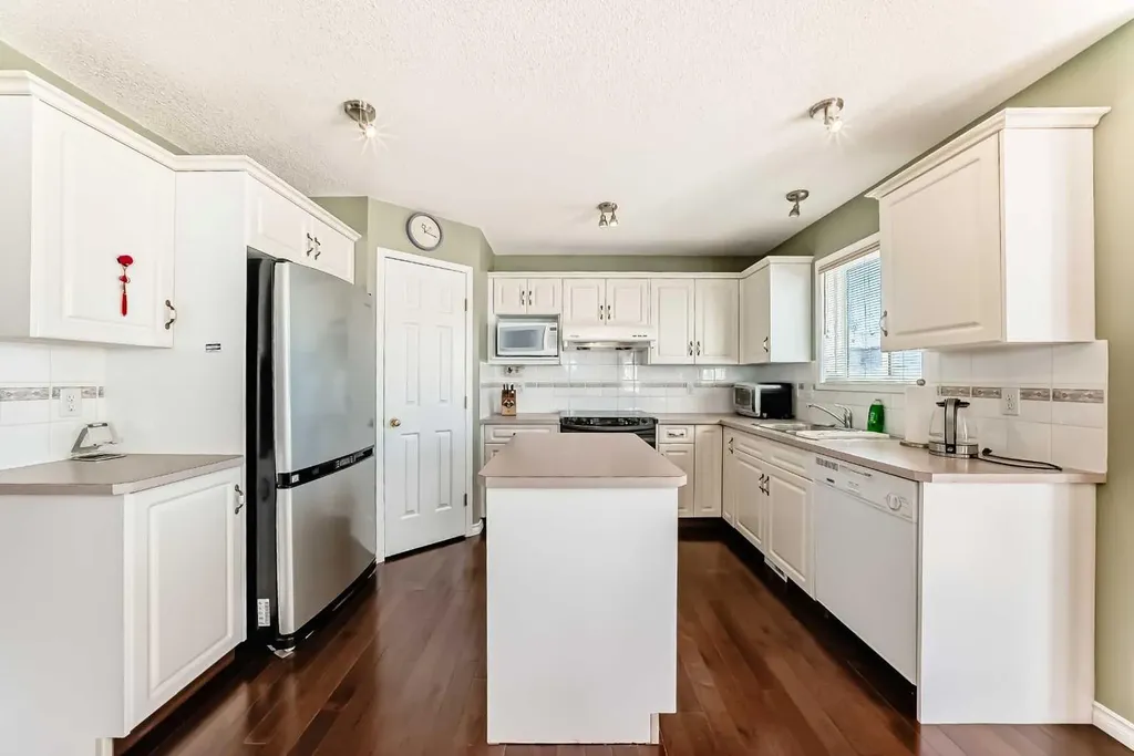 438 Bridlewood Place SW Calgary AB T2Y 3R1