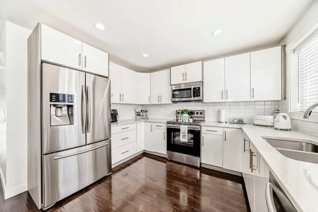 1530 Bayside Avenue SW Airdrie AB T4B4B5