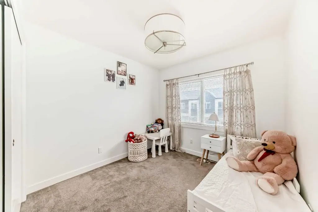 1530 Bayside Avenue SW Airdrie AB T4B4B5