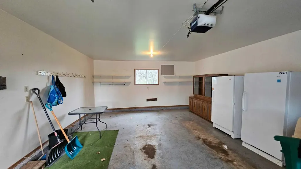 5209 51 Street Castor AB T0C 0X0