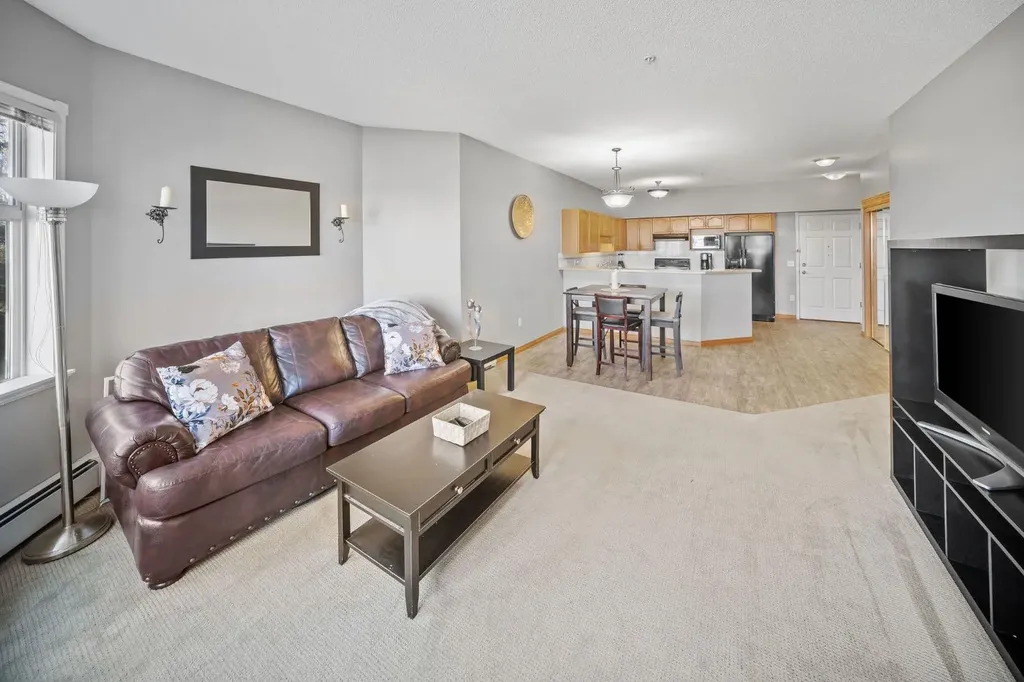 200 Lincoln Way SW Calgary AB T3E7G7