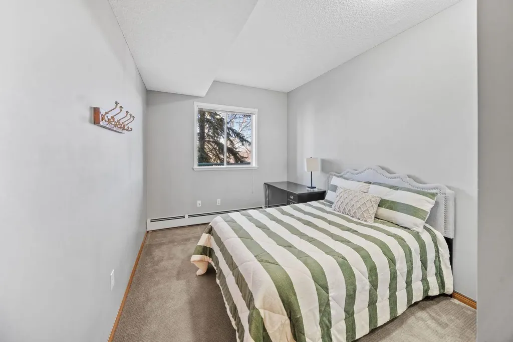 200 Lincoln Way SW Calgary AB T3E7G7