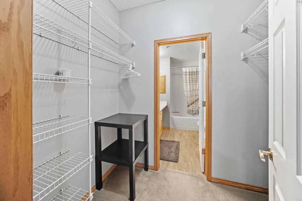 200 Lincoln Way SW Calgary AB T3E7G7