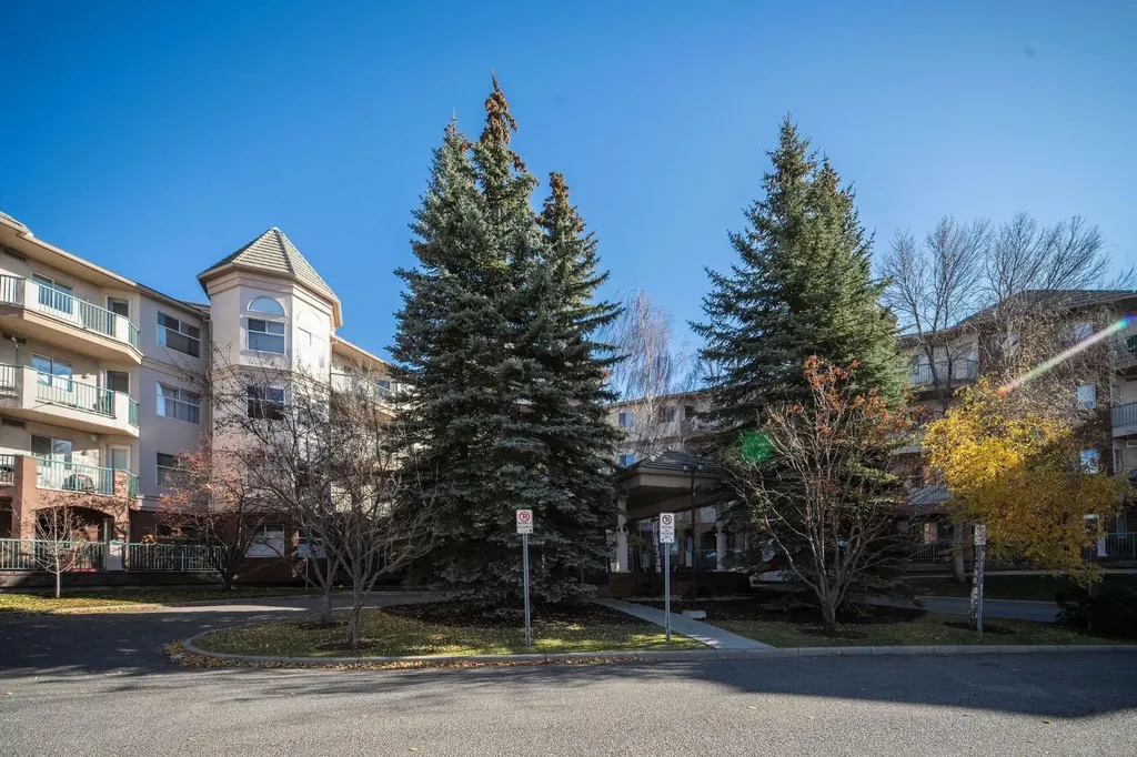 200 Lincoln Way SW Calgary AB T3E7G7