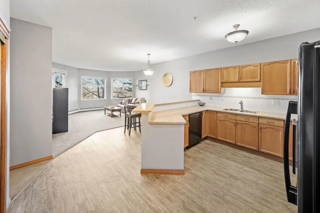 200 Lincoln Way SW Calgary AB T3E7G7