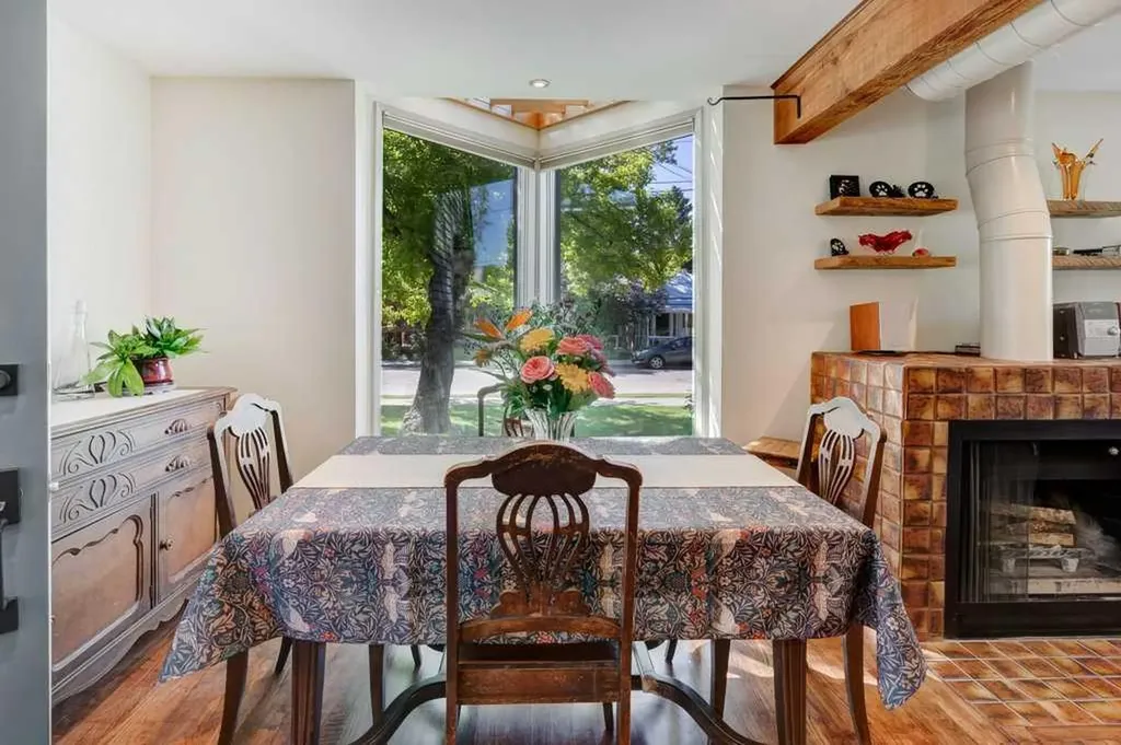30 & 32 New Street SE Calgary AB T2G 3X9