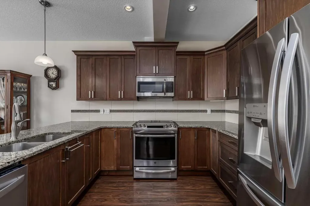 1086 Williamstown Boulevard NW Airdrie AB T4B 3T9