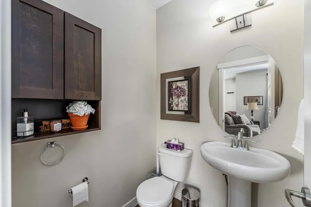 1086 Williamstown Boulevard NW Airdrie AB T4B 3T9