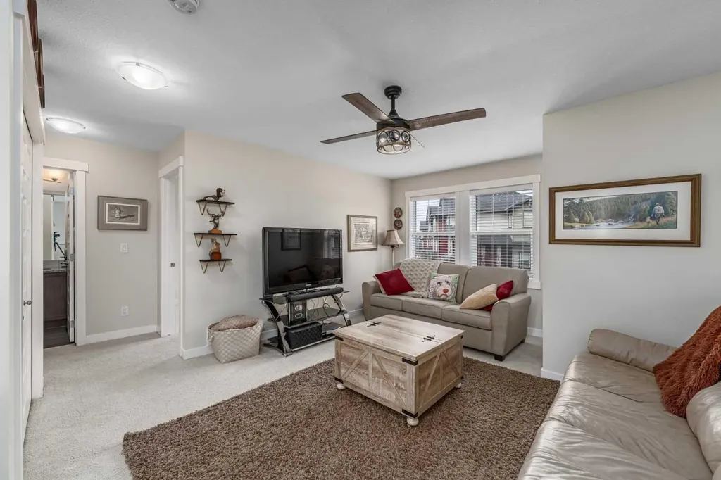 1086 Williamstown Boulevard NW Airdrie AB T4B 3T9