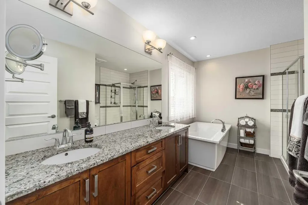 1086 Williamstown Boulevard NW Airdrie AB T4B 3T9