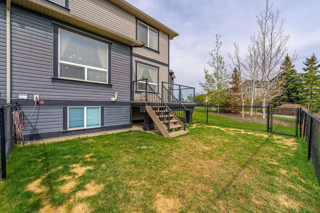 1086 Williamstown Boulevard NW Airdrie AB T4B 3T9