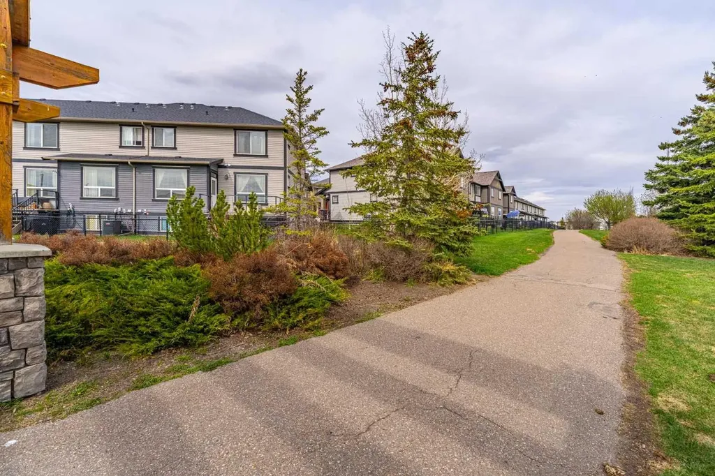 1086 Williamstown Boulevard NW Airdrie AB T4B 3T9