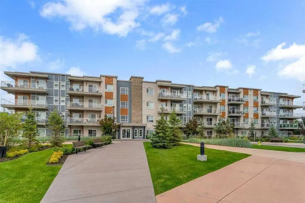 370 Harvest Hills Common NE Calgary AB T3K 2M8