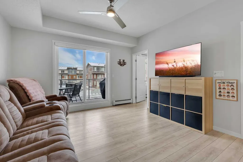 370 Harvest Hills Common NE Calgary AB T3K 2M8