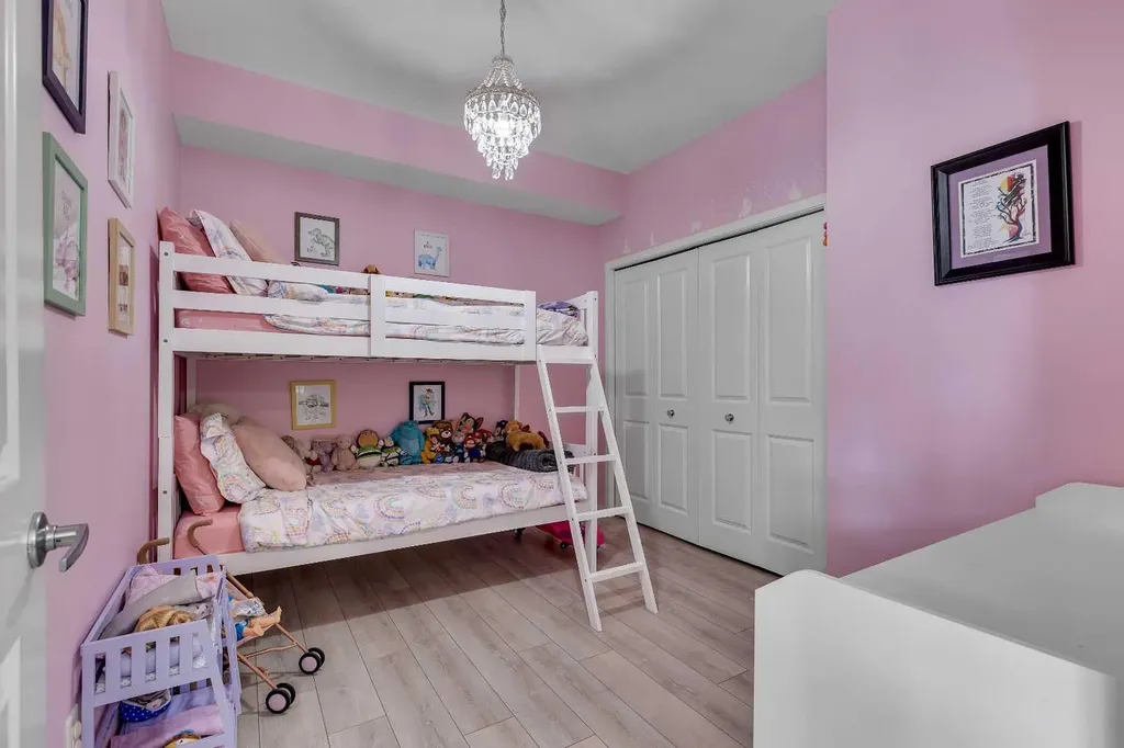 370 Harvest Hills Common NE Calgary AB T3K 2M8