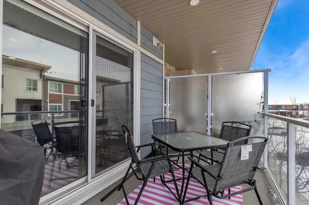 370 Harvest Hills Common NE Calgary AB T3K 2M8