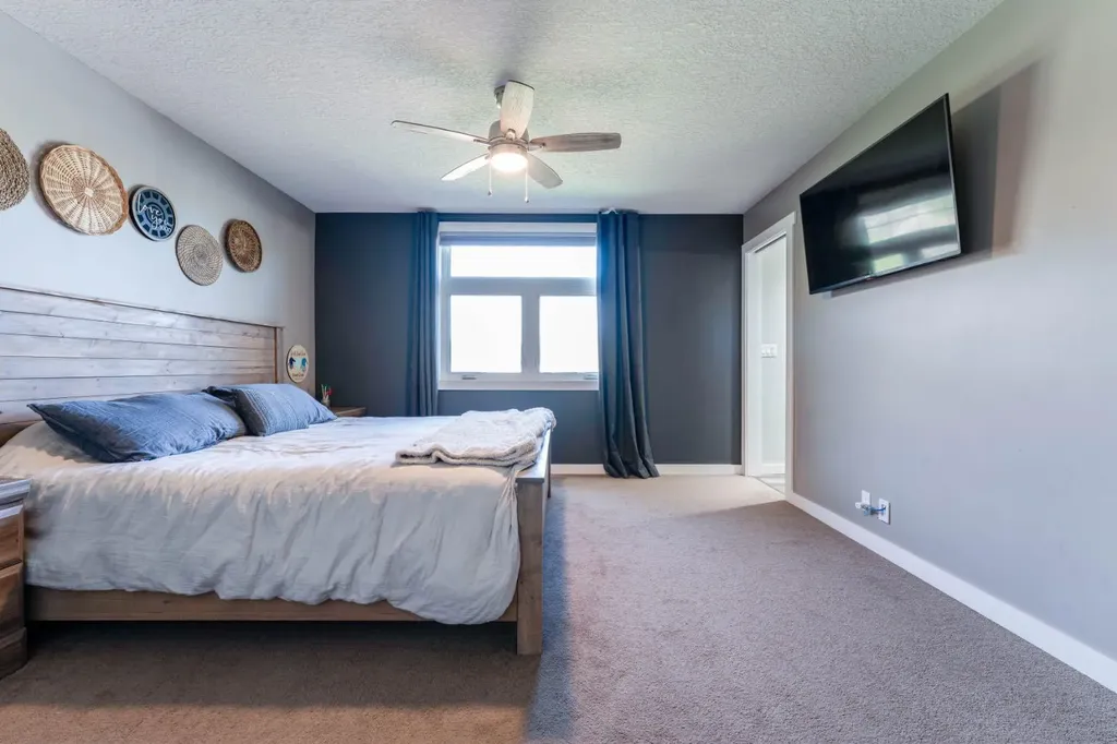 115 9 Street Drumheller AB T0J 0Y0