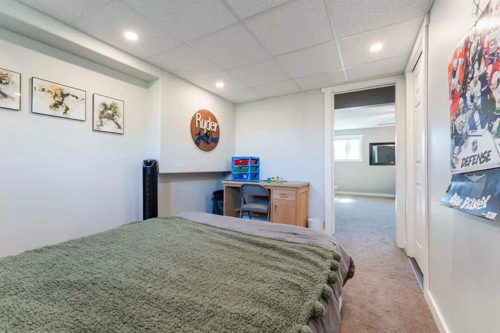 115 9 Street Drumheller AB T0J 0Y0