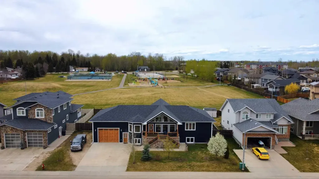 812 9 Street SE Slave Lake AB T0G 2A3