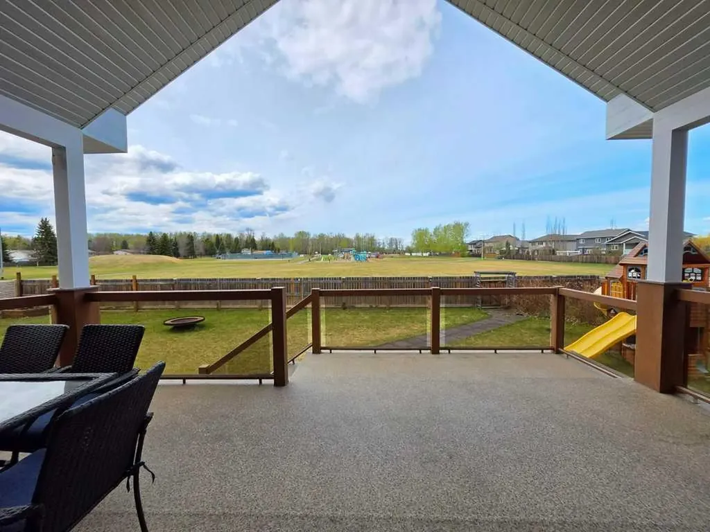 812 9 Street SE Slave Lake AB T0G 2A3