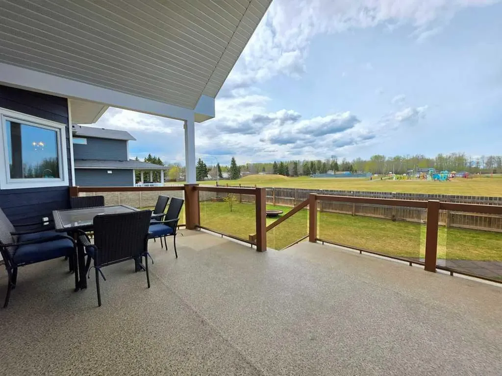 812 9 Street SE Slave Lake AB T0G 2A3