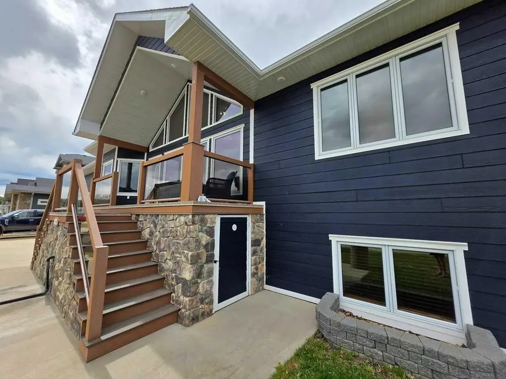 812 9 Street SE Slave Lake AB T0G 2A3