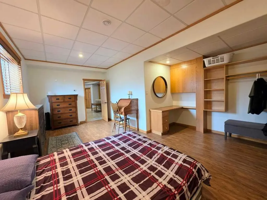 812 9 Street SE Slave Lake AB T0G 2A3