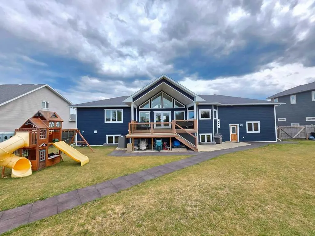 812 9 Street SE Slave Lake AB T0G 2A3
