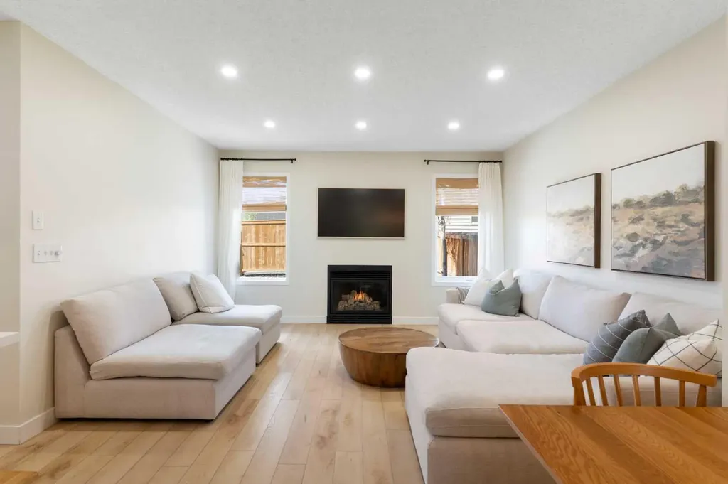 89 Tuscany Springs Heights NW Calgary AB T3L 2X8