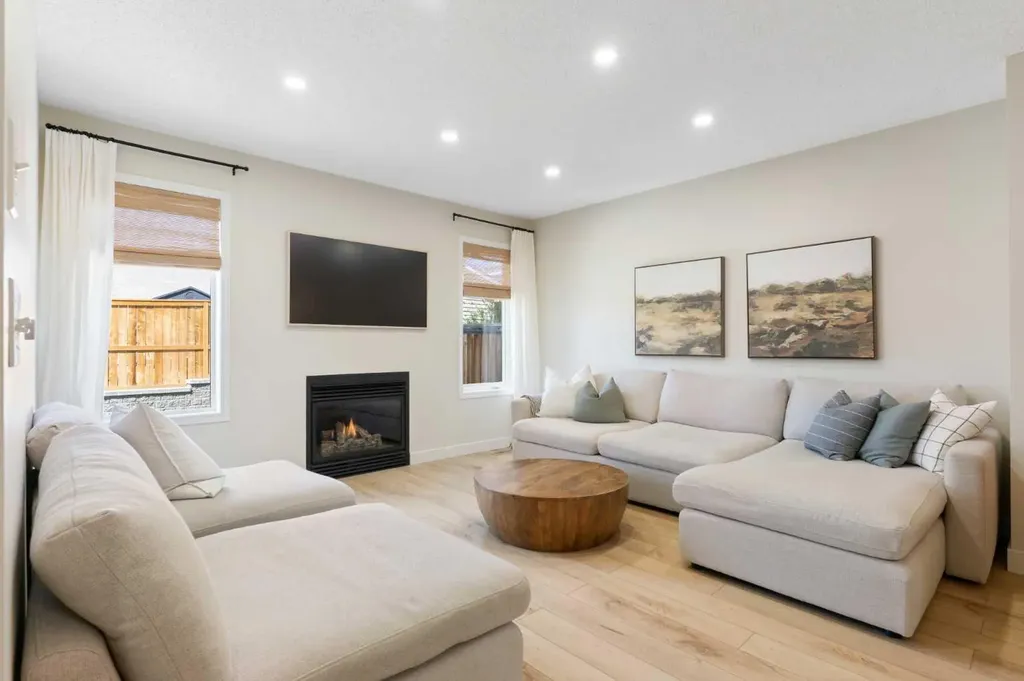 89 Tuscany Springs Heights NW Calgary AB T3L 2X8