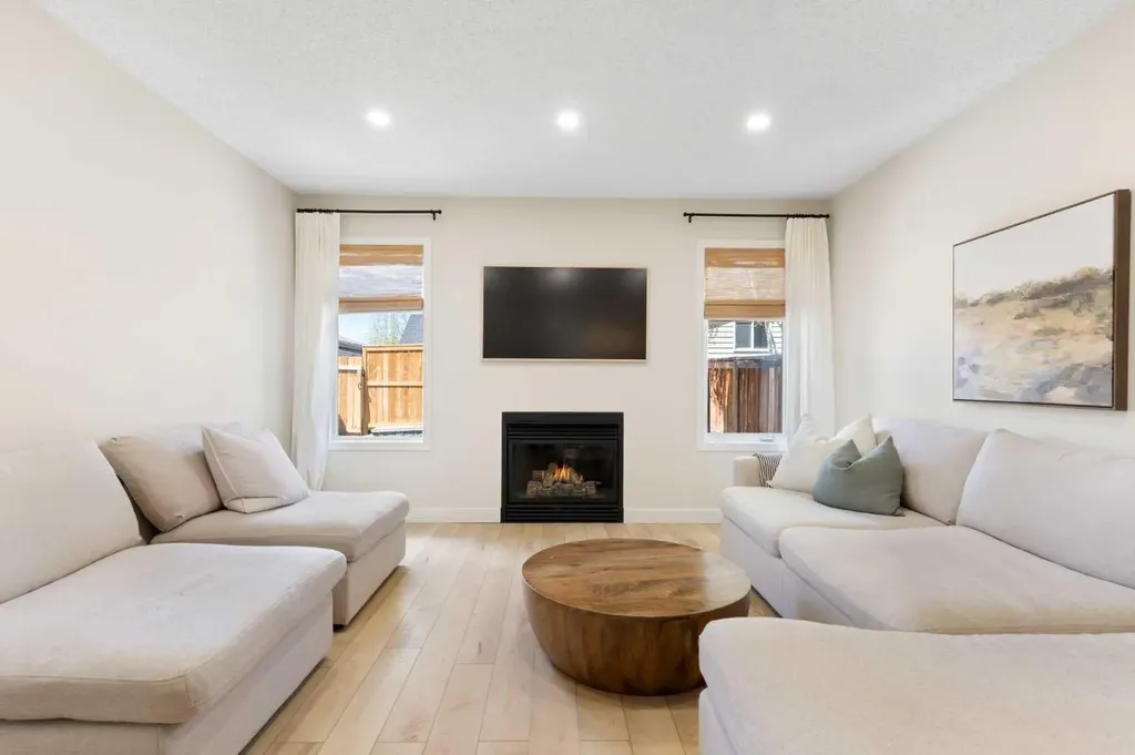 89 Tuscany Springs Heights NW Calgary AB T3L 2X8