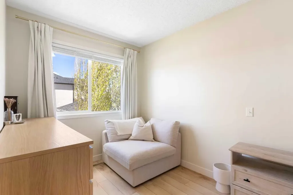 89 Tuscany Springs Heights NW Calgary AB T3L 2X8