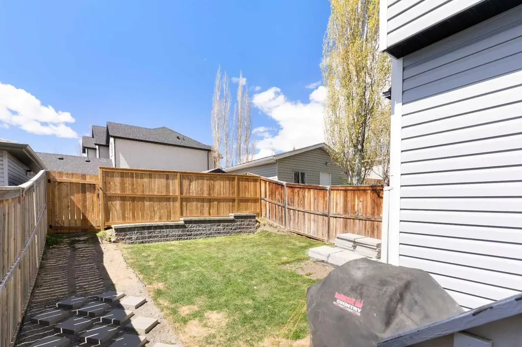 89 Tuscany Springs Heights NW Calgary AB T3L 2X8