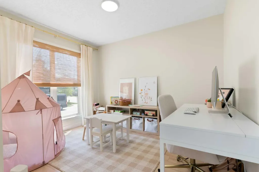 89 Tuscany Springs Heights NW Calgary AB T3L 2X8