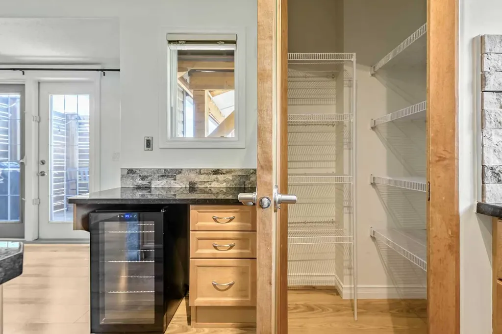 14 Crystal Shores Hill Okotoks AB T1S 2H7