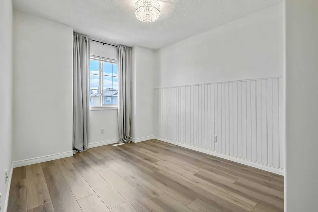 14 Crystal Shores Hill Okotoks AB T1S 2H7