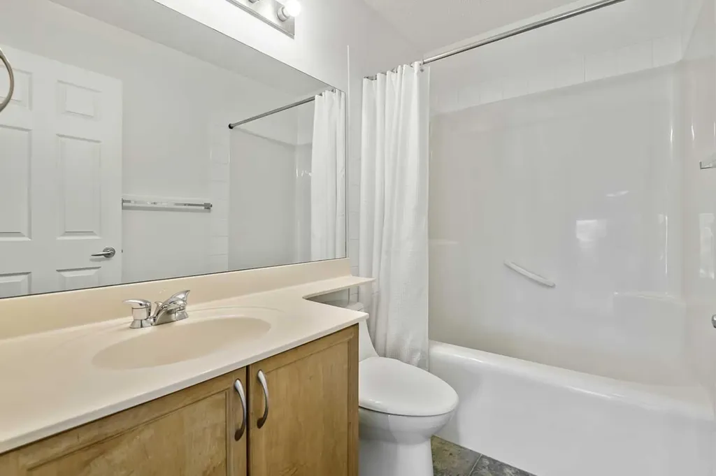 14 Crystal Shores Hill Okotoks AB T1S 2H7