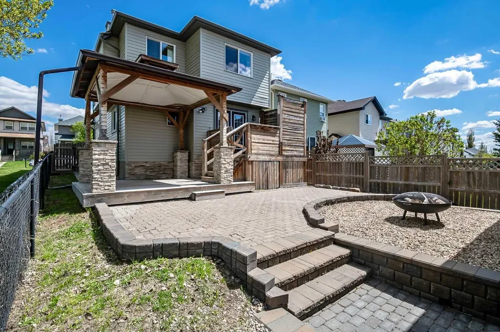 14 Crystal Shores Hill Okotoks AB T1S 2H7