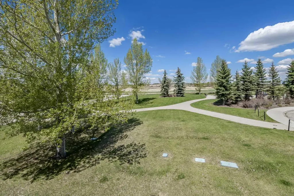 14 Crystal Shores Hill Okotoks AB T1S 2H7