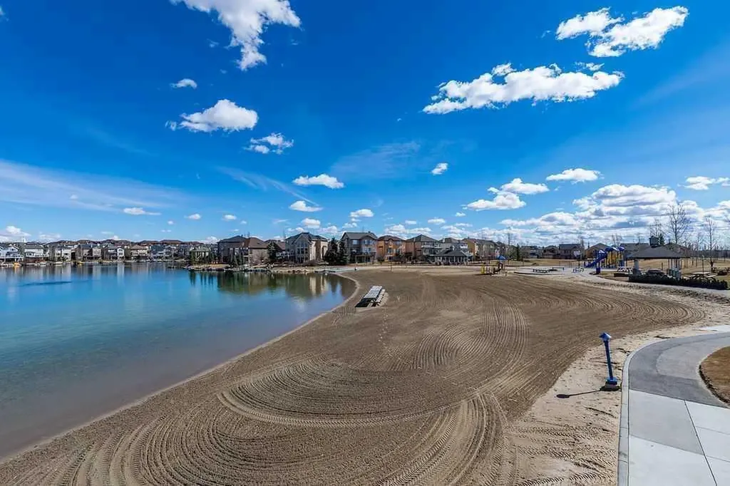 14 Crystal Shores Hill Okotoks AB T1S 2H7