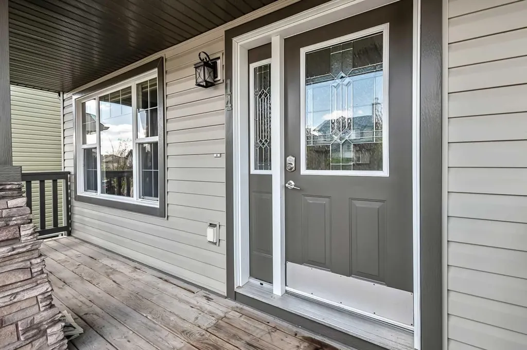14 Crystal Shores Hill Okotoks AB T1S 2H7